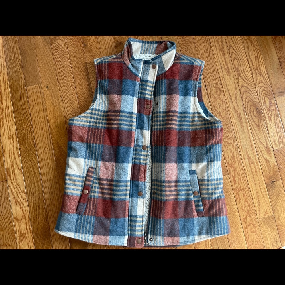 Thread and Supply Sherpa Vest